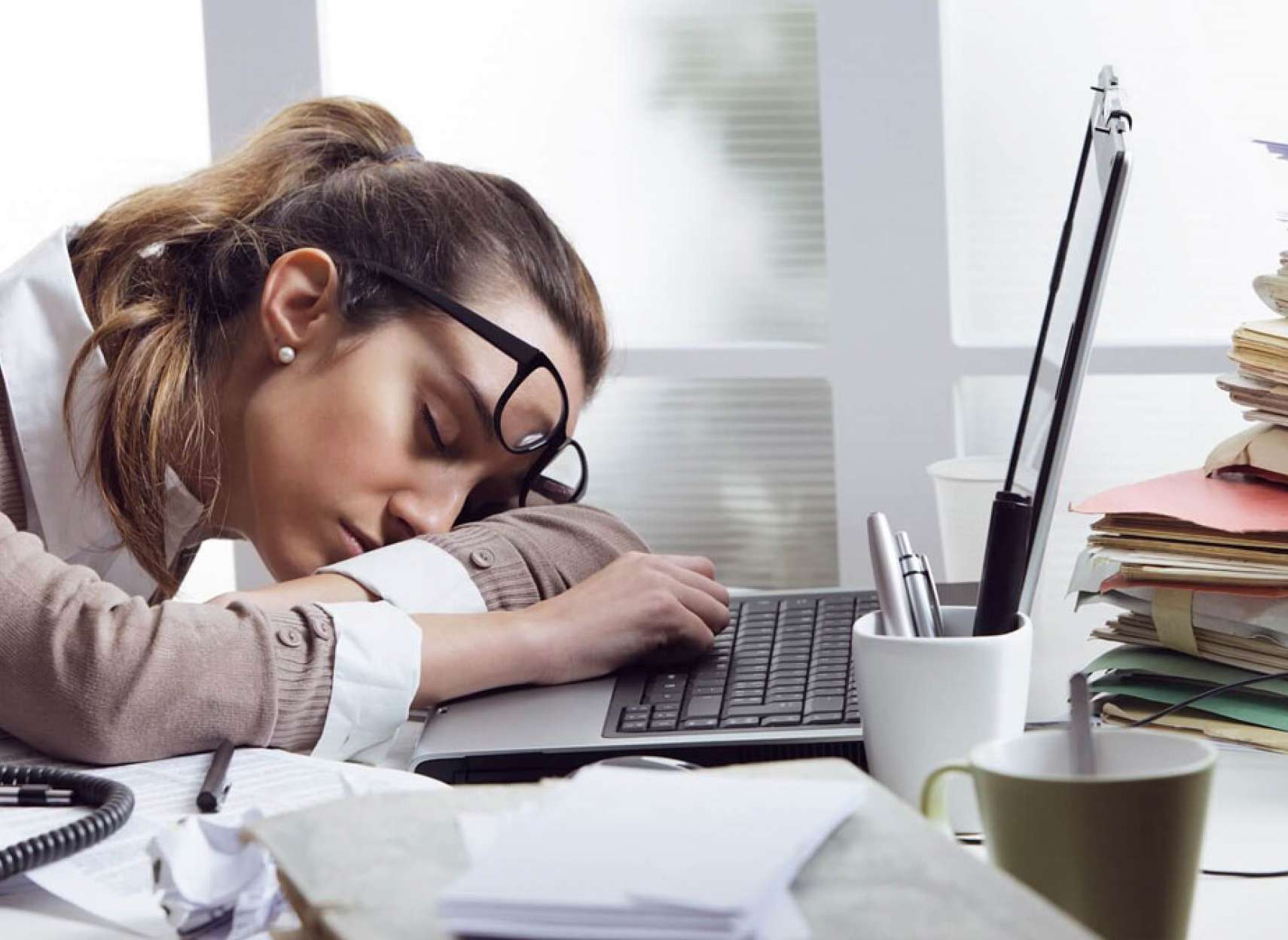 خبر-علمی-حتما-همه-مطلب-کامل-دانشمندان-چرت-زدن-بعدازظهر-سکته-مغزی-رابطه