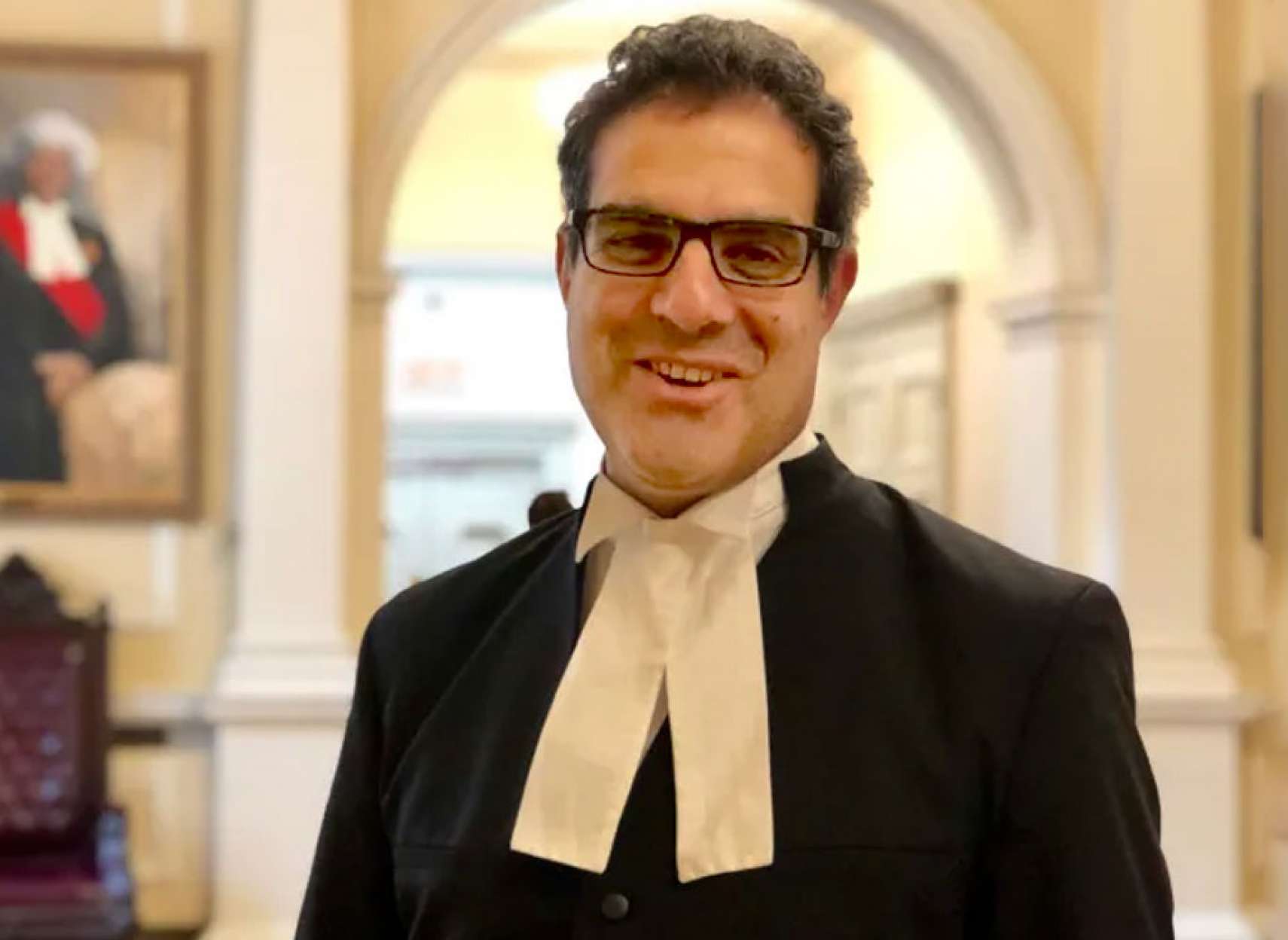 خبر-کانادا-امیر-عطاران-استاد-ایرانی-تبار-دانشگاه-حقوق-نخست-وزیر-انتاریو-ماسک-متهم-جنایت-ترودو