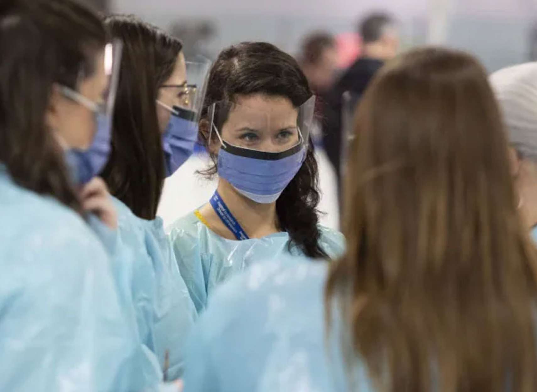 خبر-کانادا-تعلیق-و-قطع-حقوق-۱۷۲-کارمند-بیمارستان-ویندزور-انتاریو-واکسن-نزدن-۳۰۰۰-بهداشتی-فرانسه