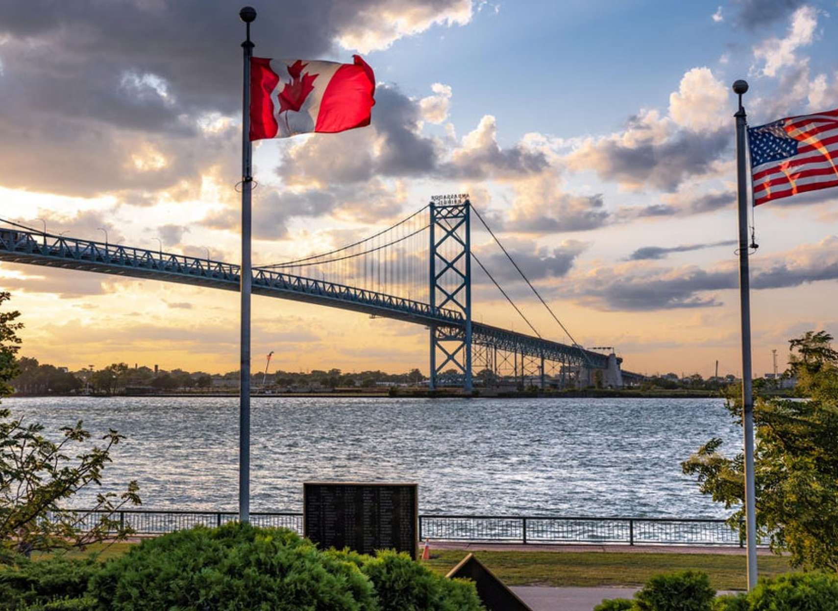 خبر-کانادا-سرانجام-آمریکا-رسما-۸-نوامبر-مرزهایش-کانادایی-واکسن-مختلط-باز-کرد