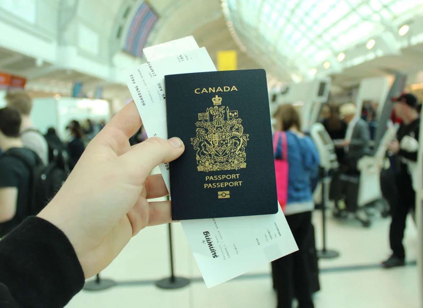 خبر-کانادا-قوانین-مسافرت-و-پاسپورت-کانادا-از-امروز-دوباره-عوض-شدند