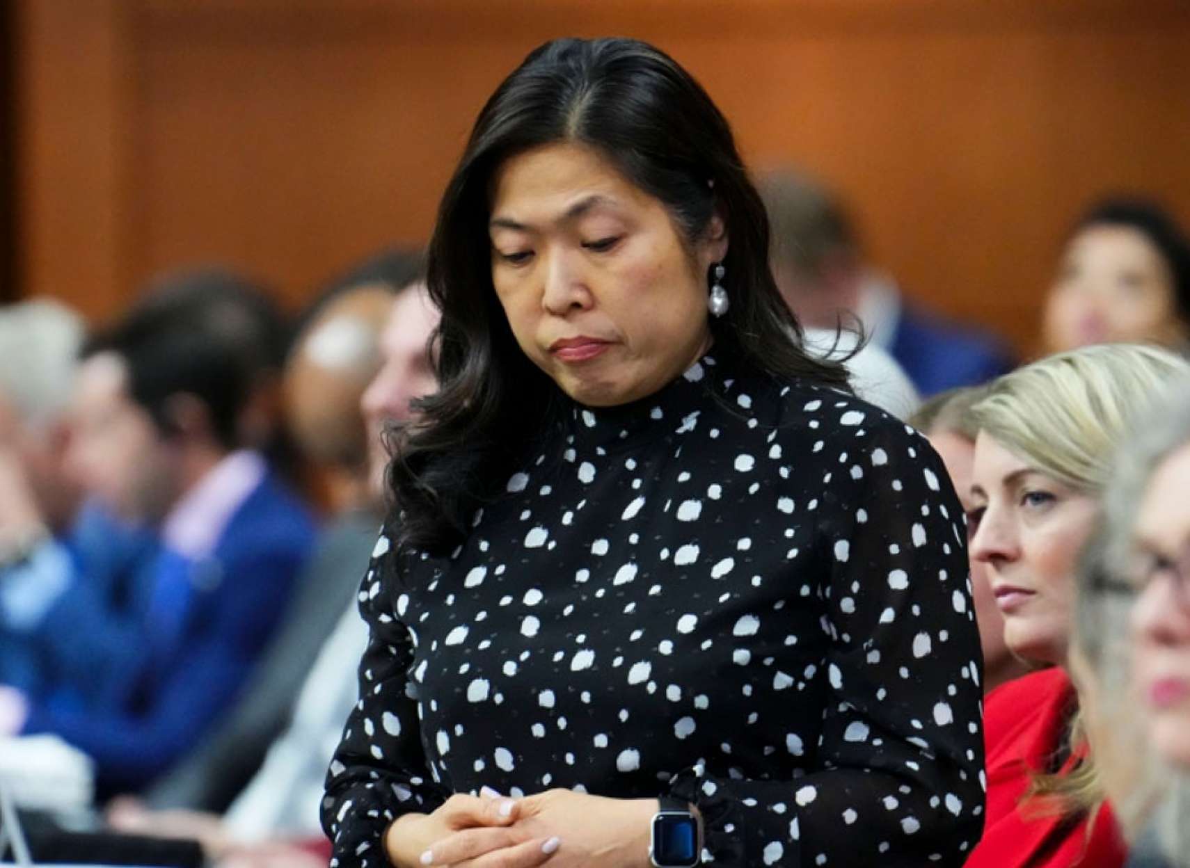 خبر-کانادا-مری-نگ‌-وزیر-تجارت-اعطای-قرارداد‌-به-دوست-قوانین-اخلاقی-زیر-پا