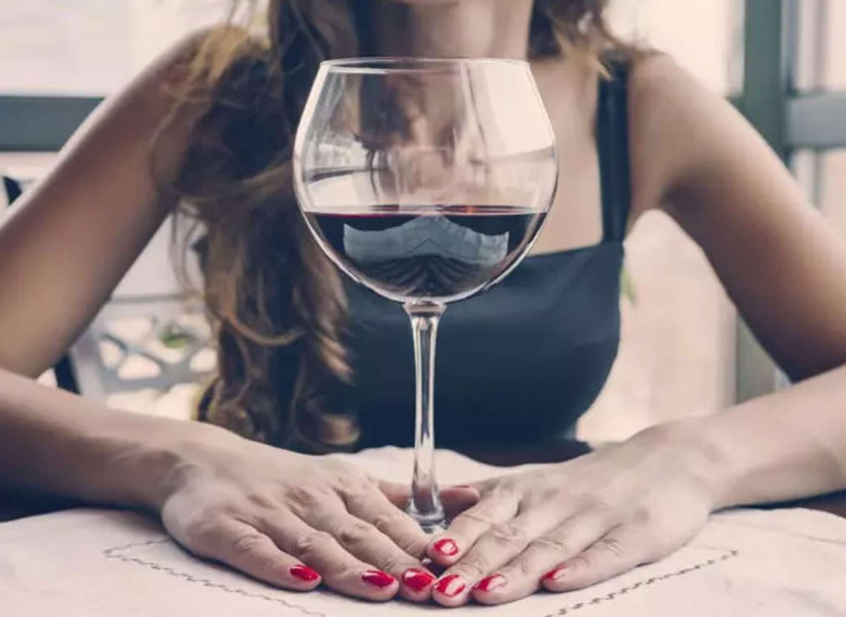 خبر-کانادا-مصرف-چه-میزانی-از-الکل-خوب-۱۰-تا-۱۵-پیک-در-هفته-یا-۲-پیک-یا-هیچ