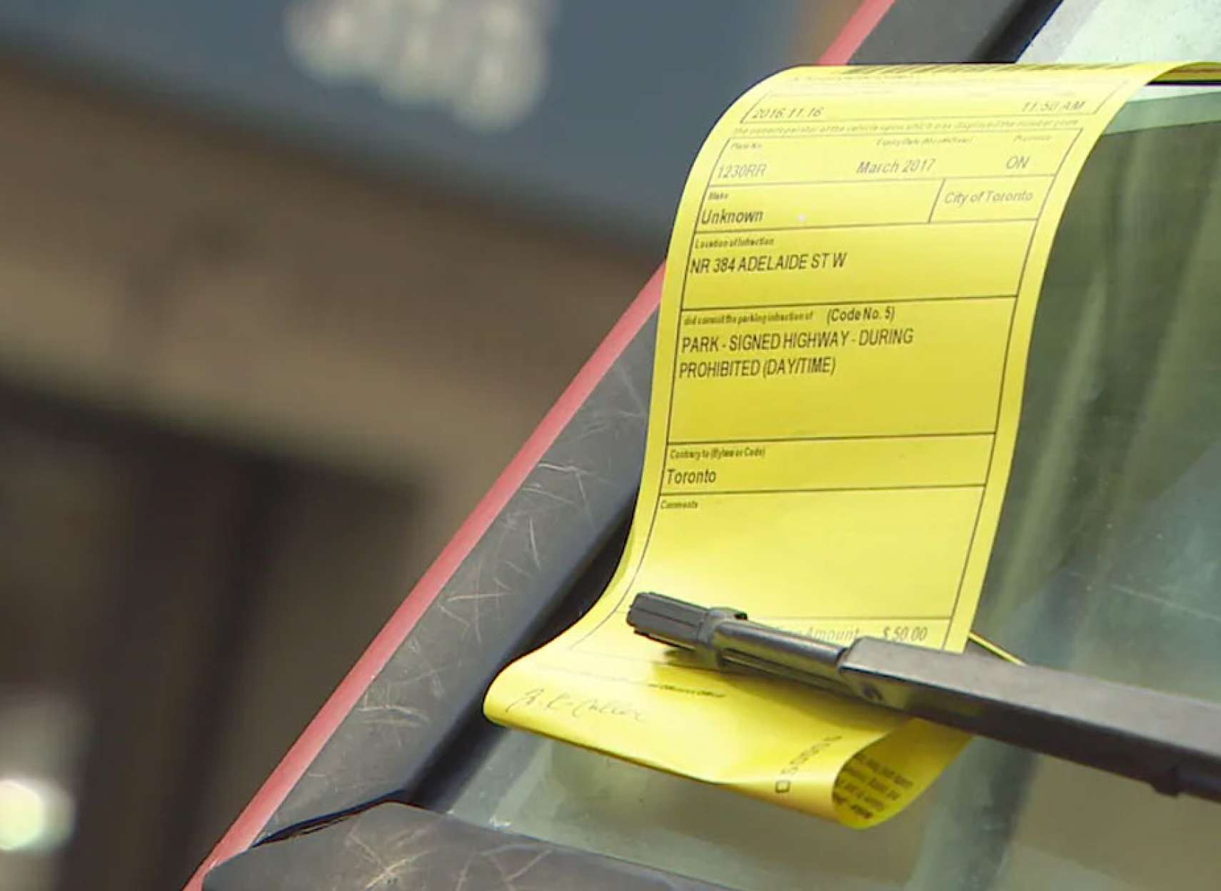 خبر-کانادا-منشی-سابق-دادگاه-تورنتو-همدستی-وکلا-بخشیدن-جریمه-خودرو-دستگیر