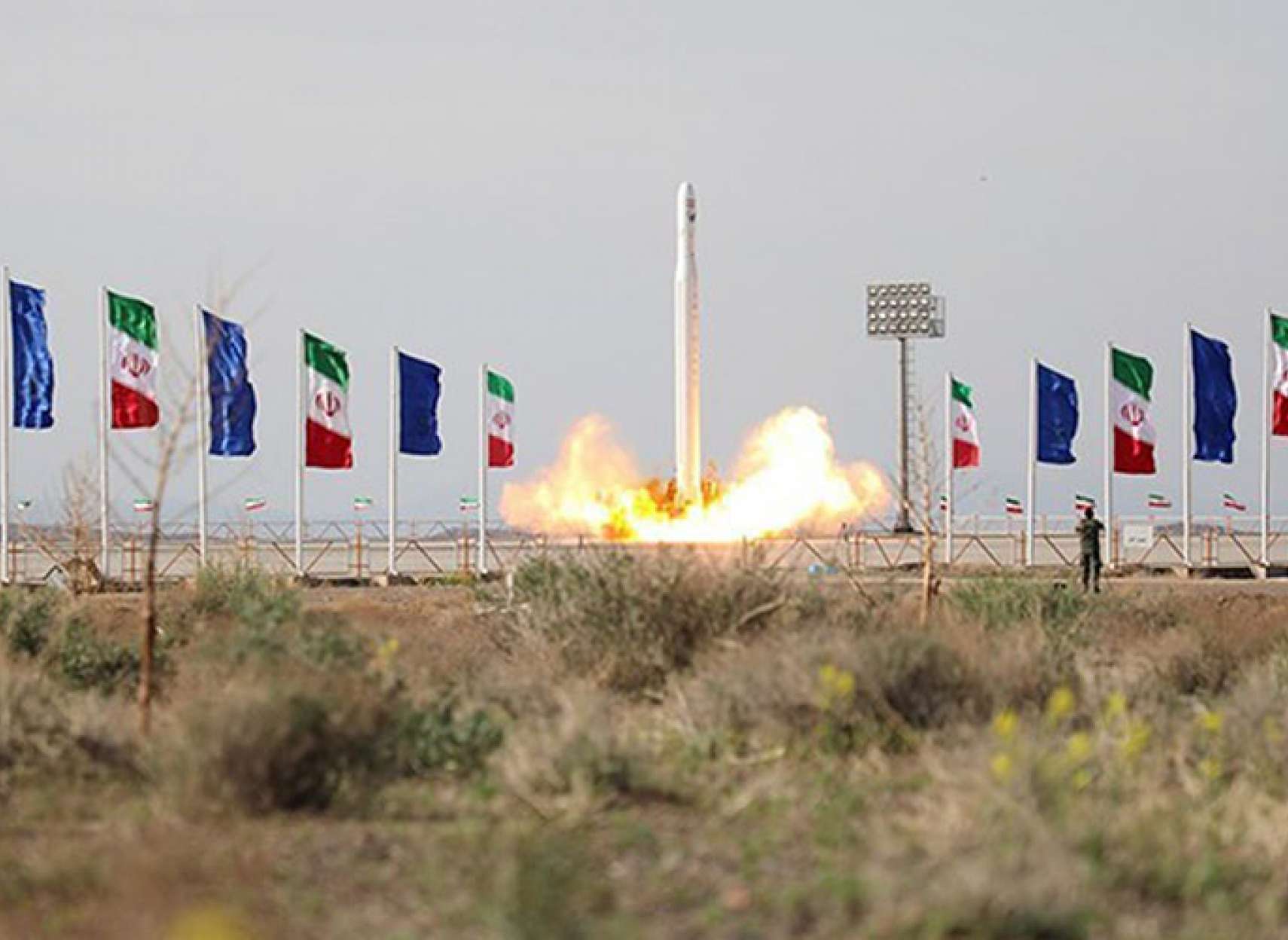  چرا-جمهوری-اسلامی-به-تبلیغات-درباره-پرتاب-ماهواره-نظامی-نیاز-دارد