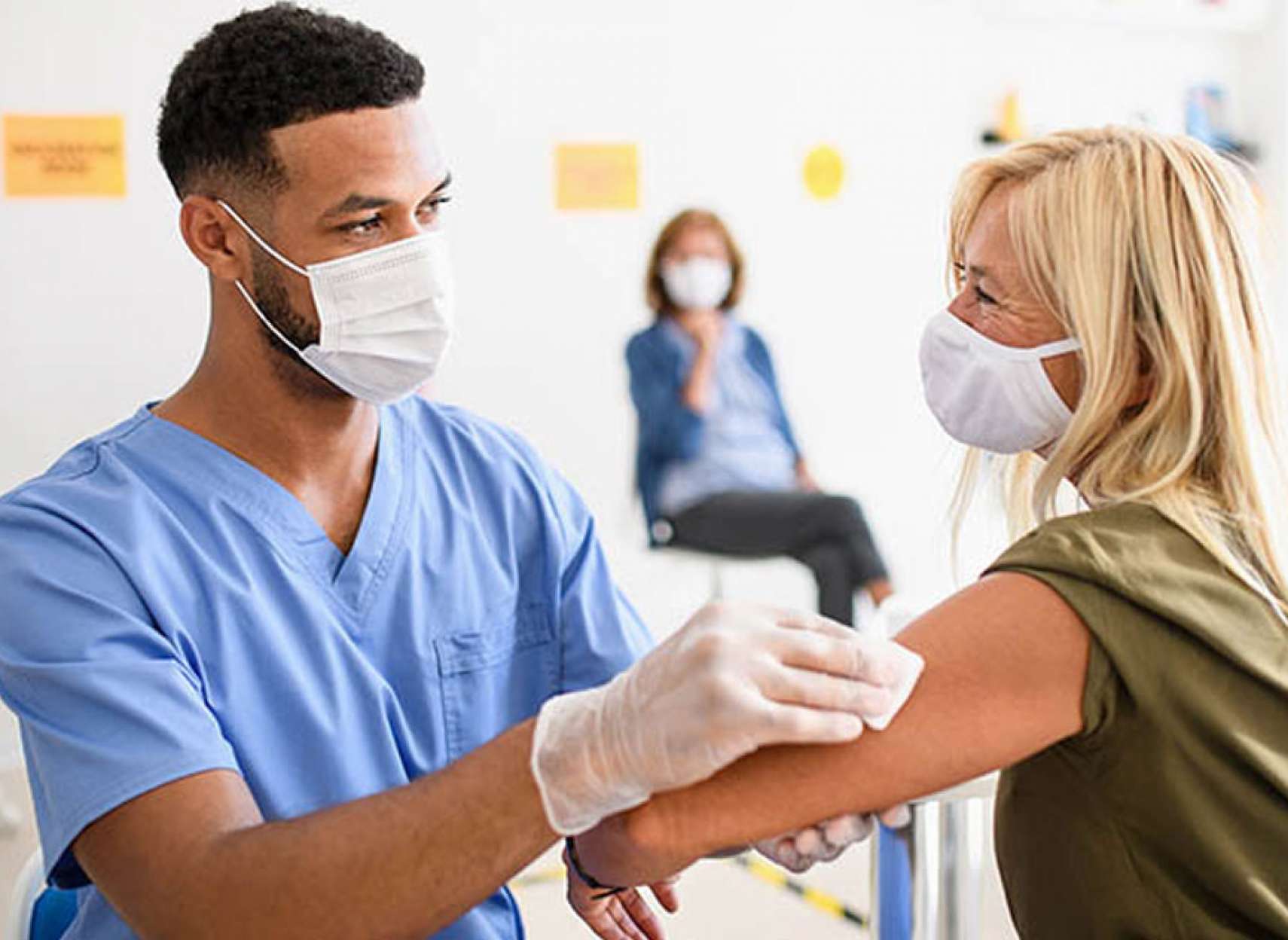 پزشکی-آمریکا-اگر-پس-از-واکسن-زدن-کرونا-بگیریم-چه-اتفاقی-می-افتد