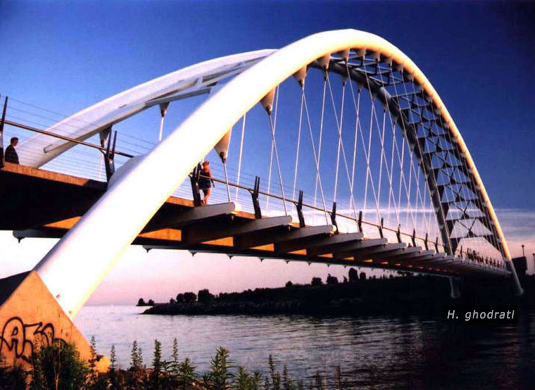 لب لیک‌شُر