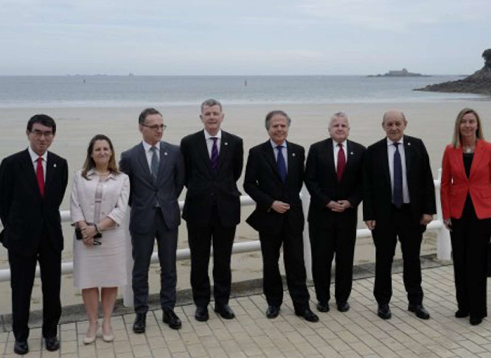 news-canada-zed-dictatorha