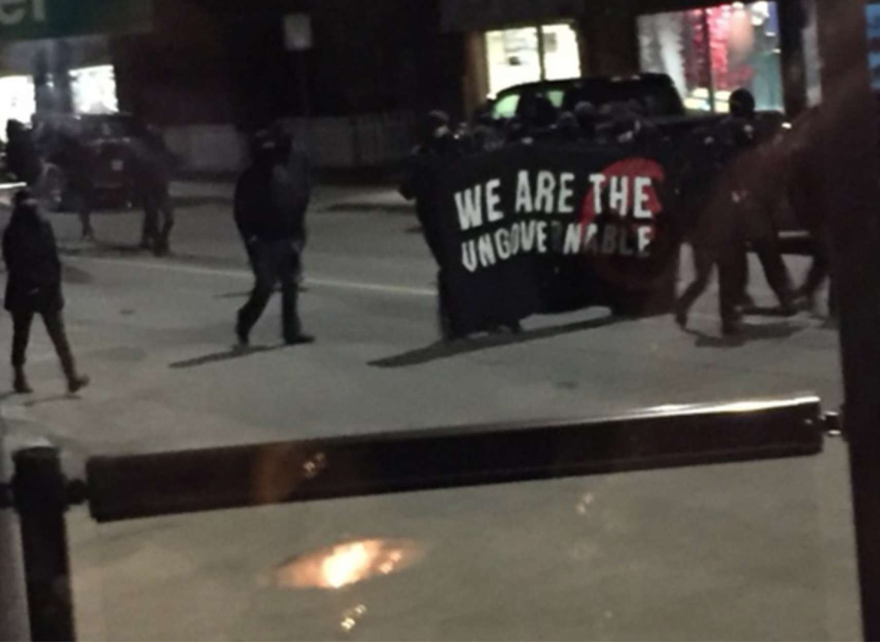 news-general-mask-hamilton