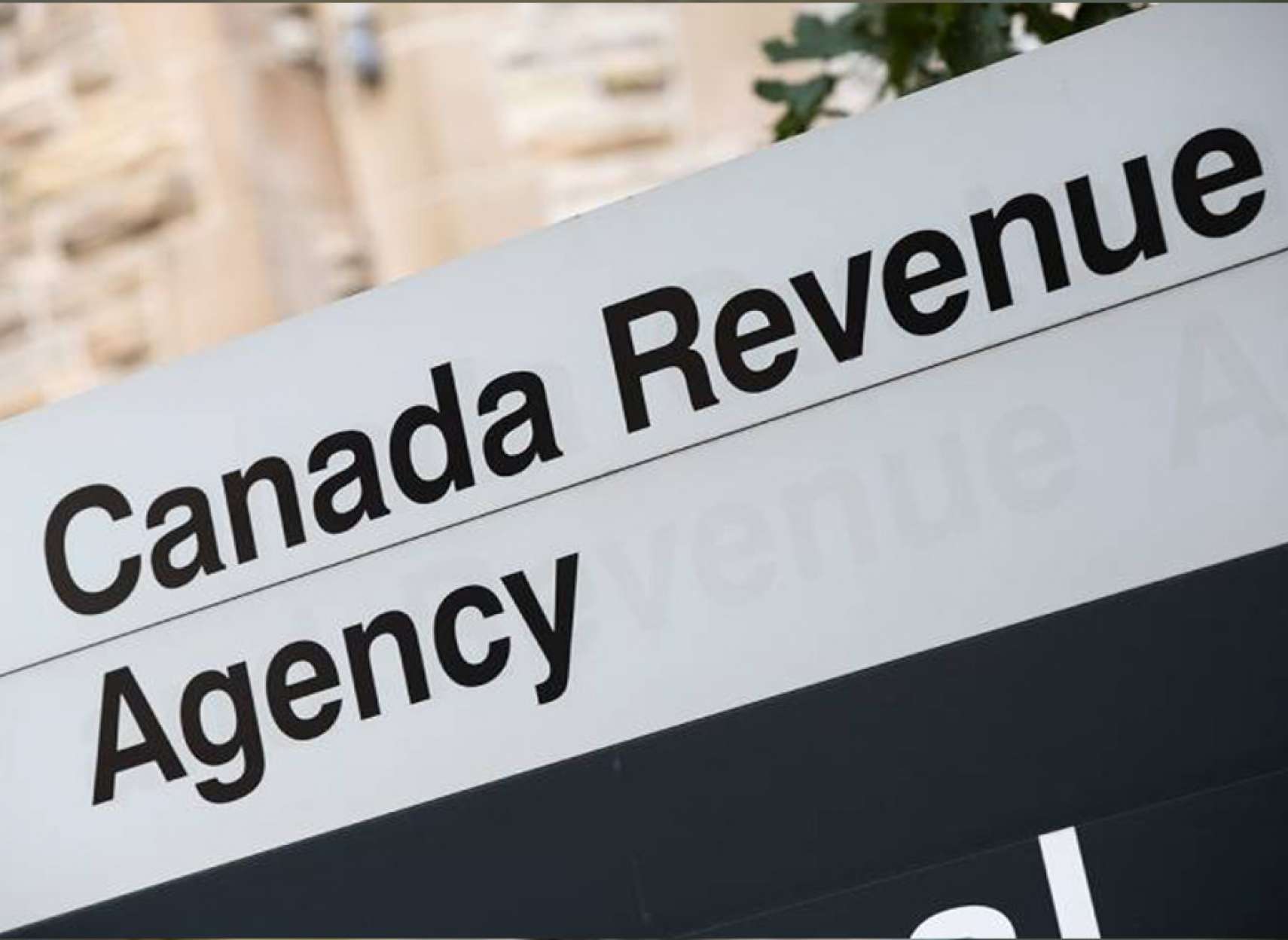 news-maliat-canada-zabt-amlak