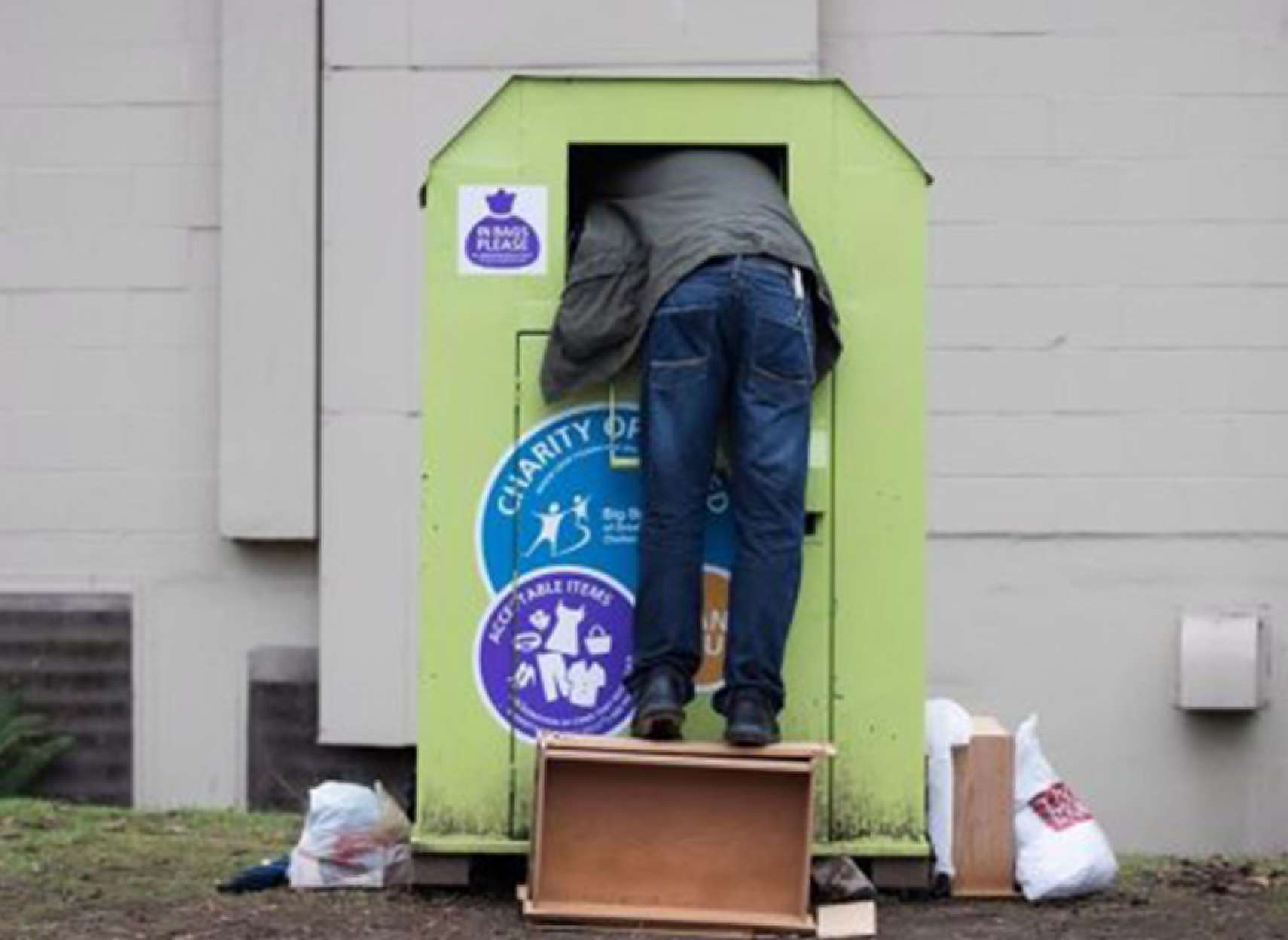 news-marg-zan-donation-box