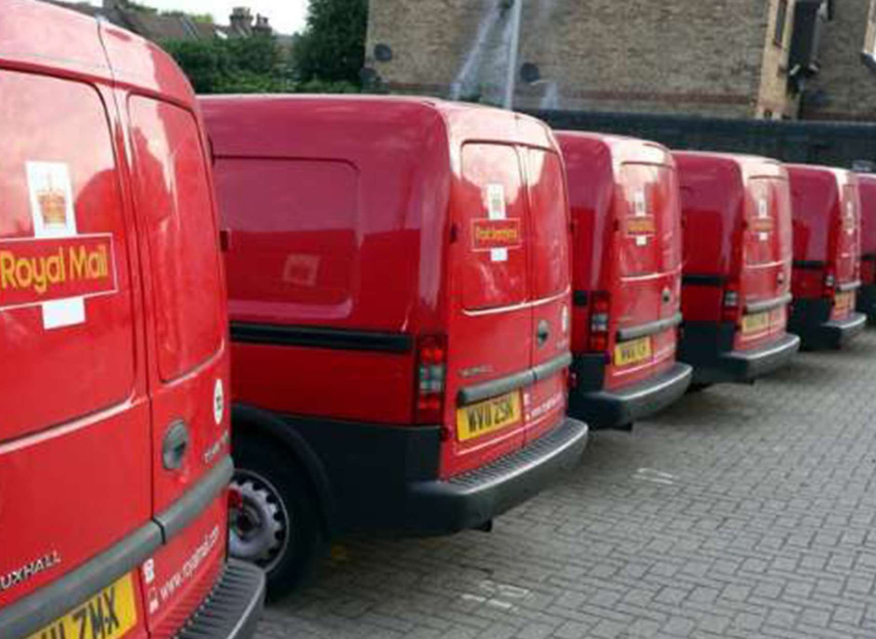 news-post-englis-canada