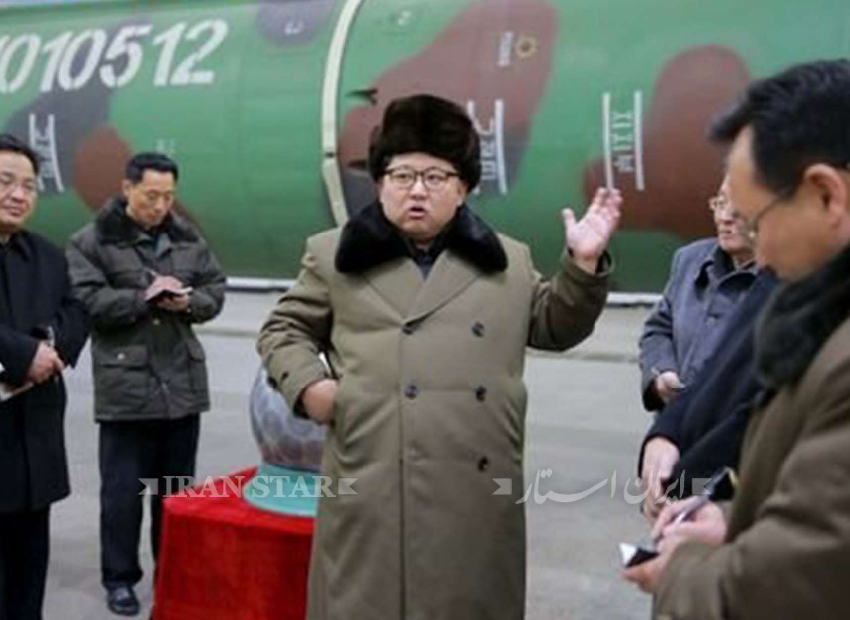 rahbare-koreyeshomali-divane