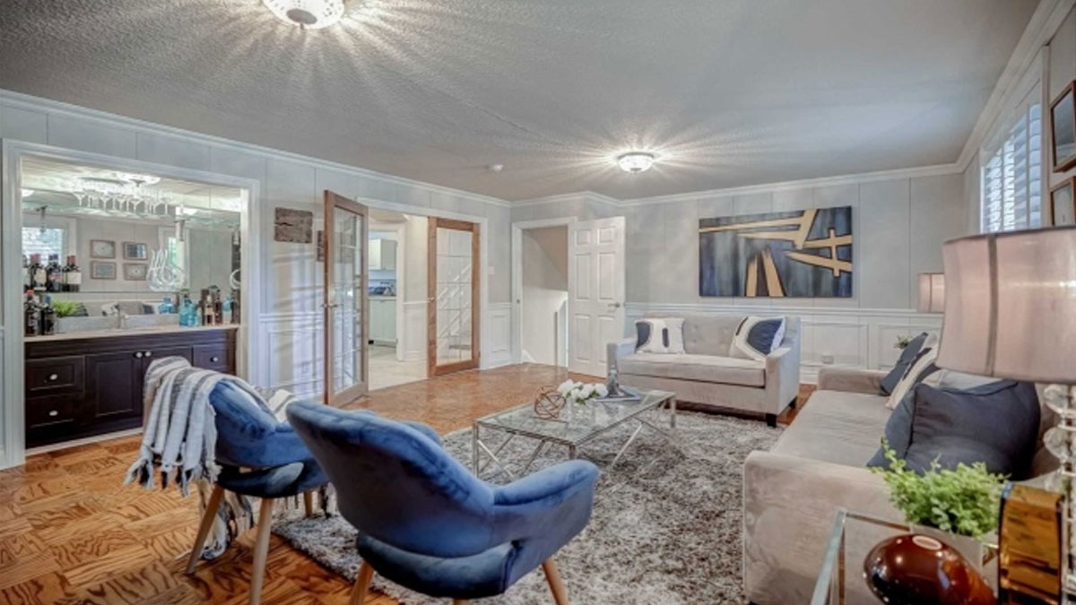 خبر-تورنتو-خانه-داگ-فورد-نخست-وزیر-انتاریو-عکس-داخل-خارج-فروش-۳۲-میلیون-دلار-بازار-نشیمن